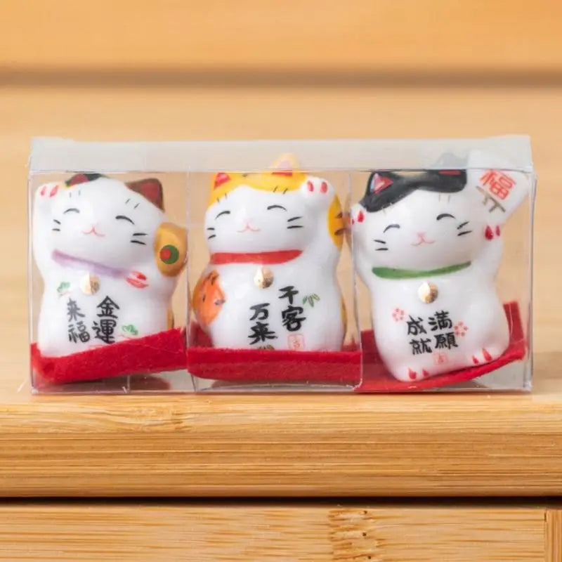 Maneki Neko Cats Figurine Set Porcelain Fengshui Fortune Lucky Cats Statue Waving Fortune Decors Housewarmings Gift D2RD