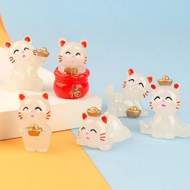 6PCS Creative Glowing Fortune Lucky Cat Micro Landscape DIY Decoration Luminous Cat Mini Figurines Car Office Desktop Ornaments