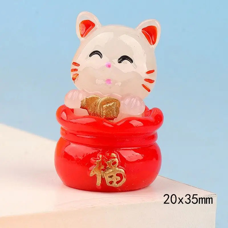6PCS Creative Glowing Fortune Lucky Cat Micro Landscape DIY Decoration Luminous Cat Mini Figurines Car Office Desktop Ornaments